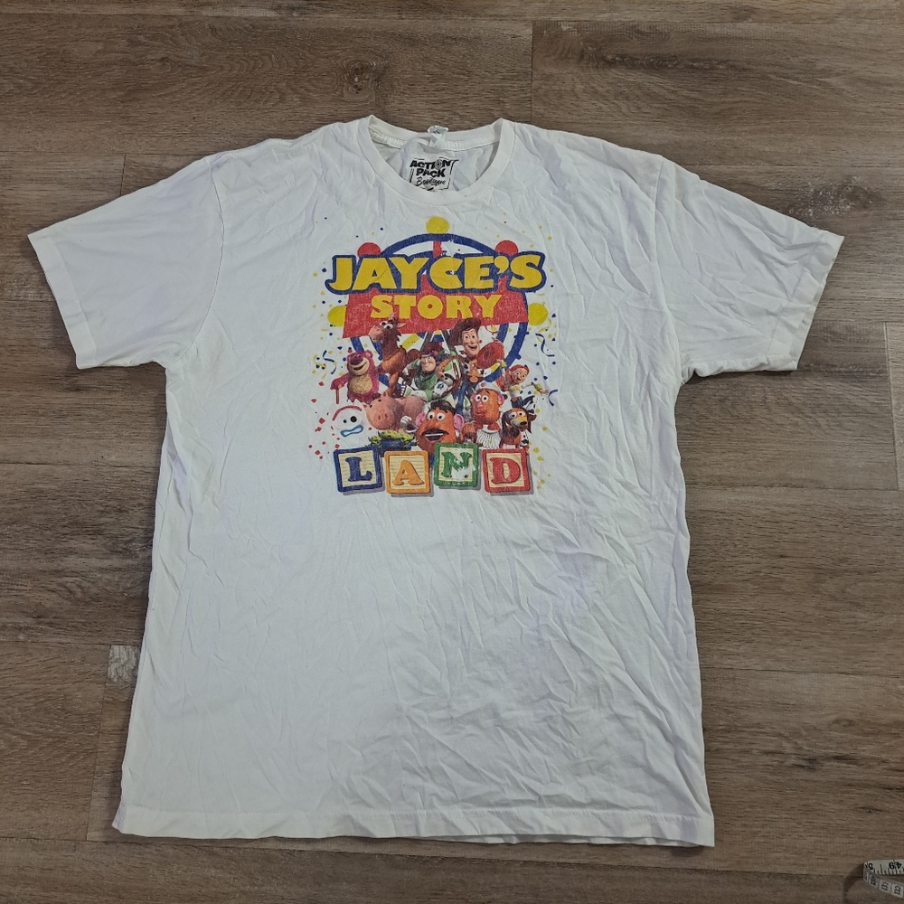Action Pack Boutique White Graphic Streetwear T-Shirt Jayce's Story Men Size XL